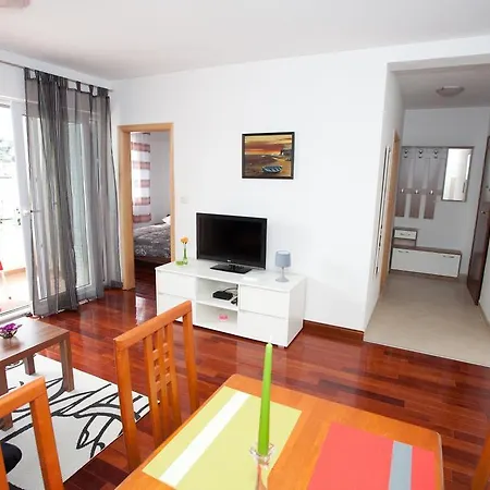 Svjetlana Trogir